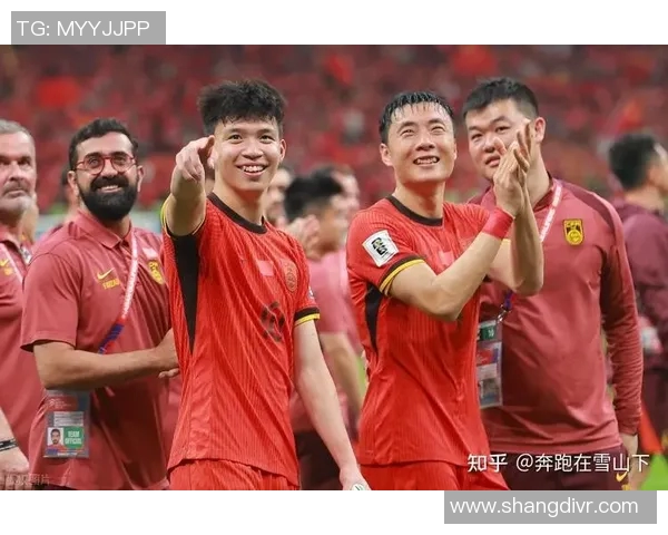 国足表现与国际足球明星水平的深度对比与分析 国足表现与国际足球明星水平的深度对比与分析